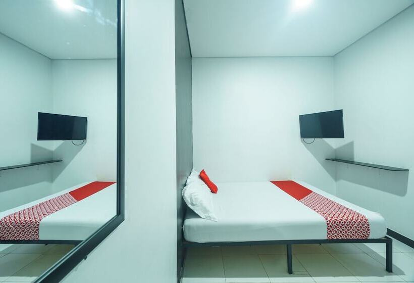 Oyo 93133 Hotel Moraja