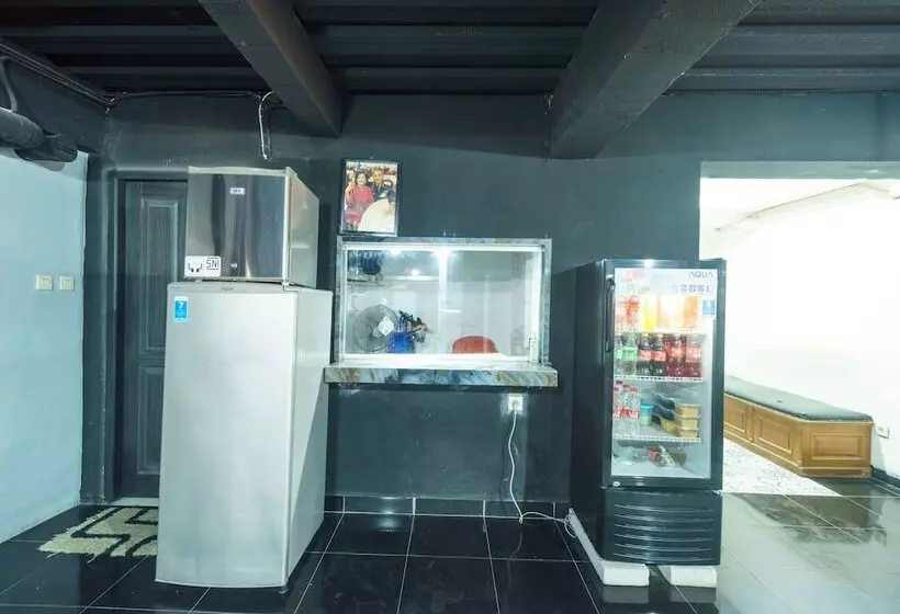 Oyo 93133 Hotel Moraja