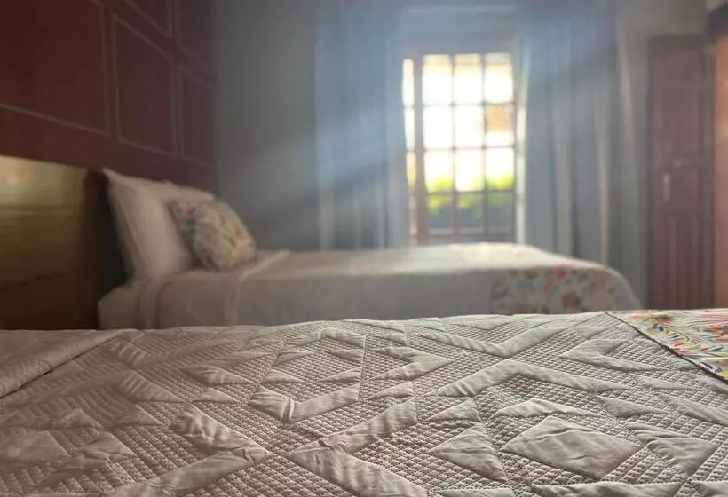 Paseo Real Hotel Boutique