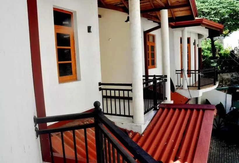 ペンション Malwaththa Mount Villa Kandy