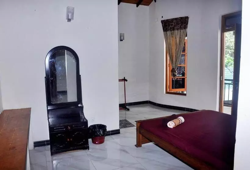 ペンション Malwaththa Mount Villa Kandy