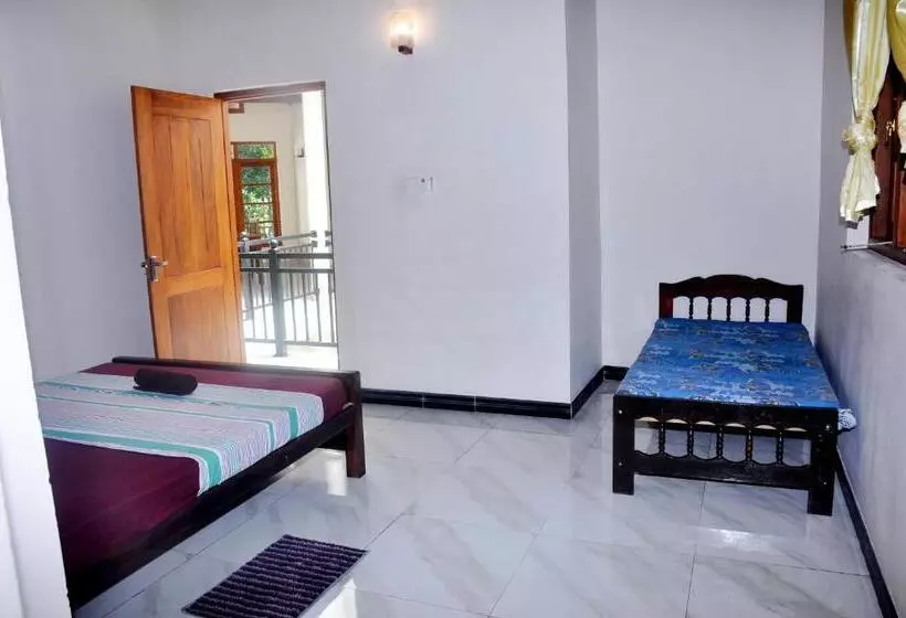 ペンション Malwaththa Mount Villa Kandy