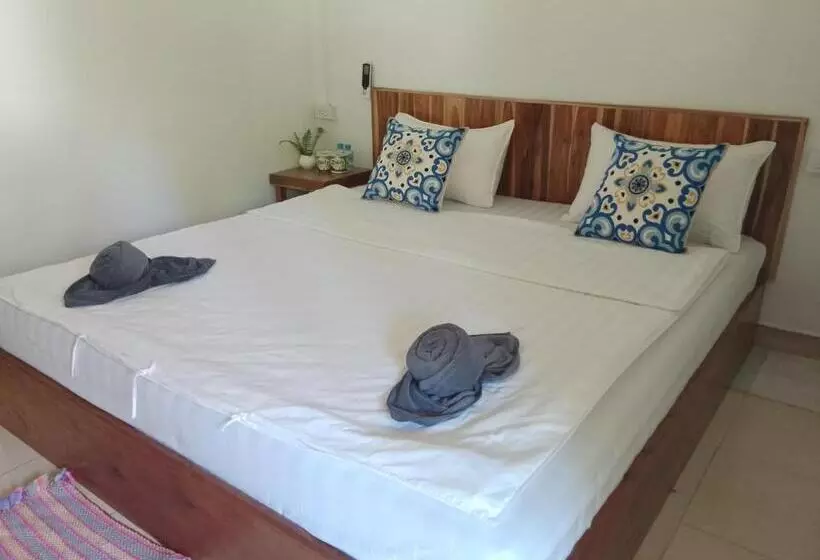 ペンション Meexok River View