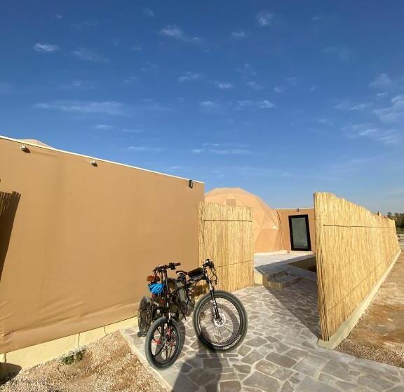منتجع جلامبنغ   Glamping Resort