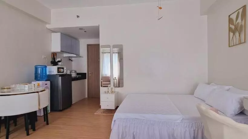 Auberge Condotels At Smdc Hope Residences