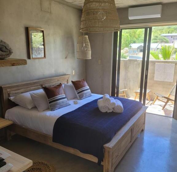 تختخواب و صبحانه Luvlé Stay