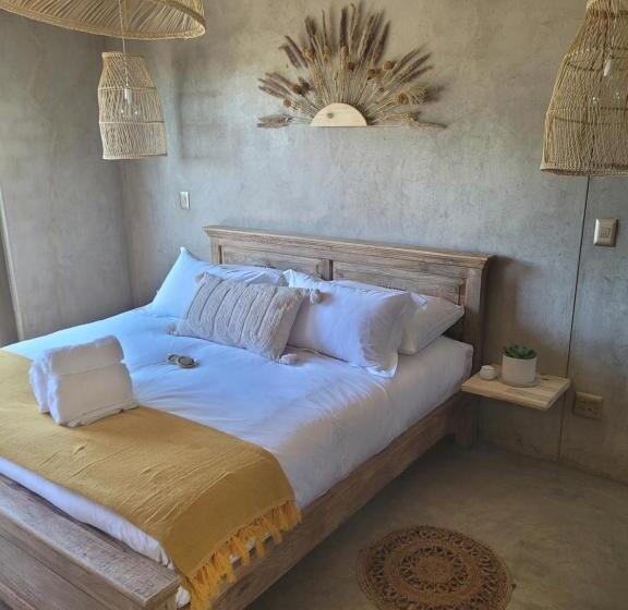 تختخواب و صبحانه Luvlé Stay