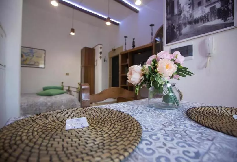 Aamiaismajoitus (B&B) Suite Le Dimore Di Talos