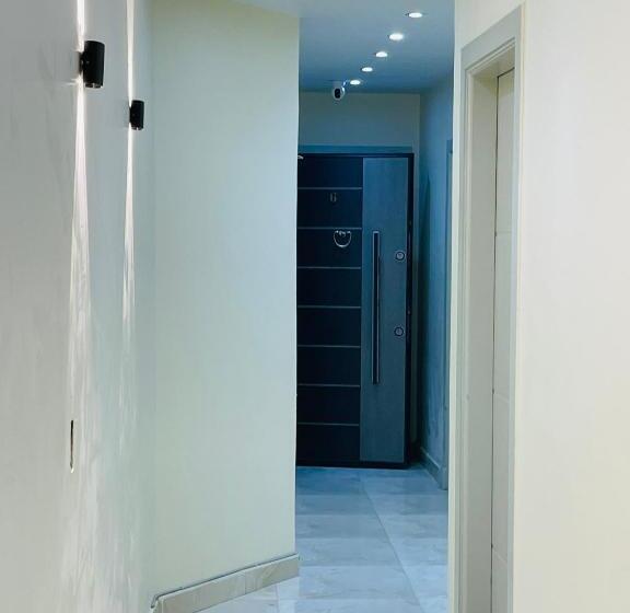 هتل کپسول Doctor House