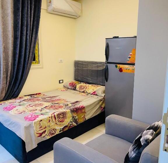 هتل کپسول Doctor House