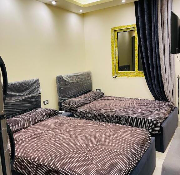 هتل کپسول Doctor House