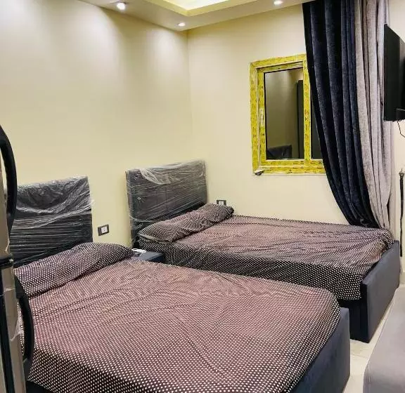 هتل کپسول Doctor House
