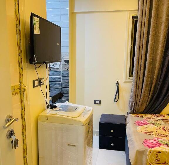 هتل کپسول Doctor House