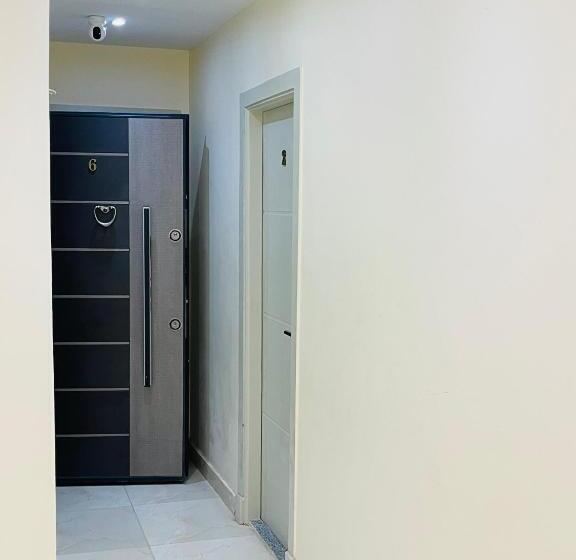 هتل کپسول Doctor House