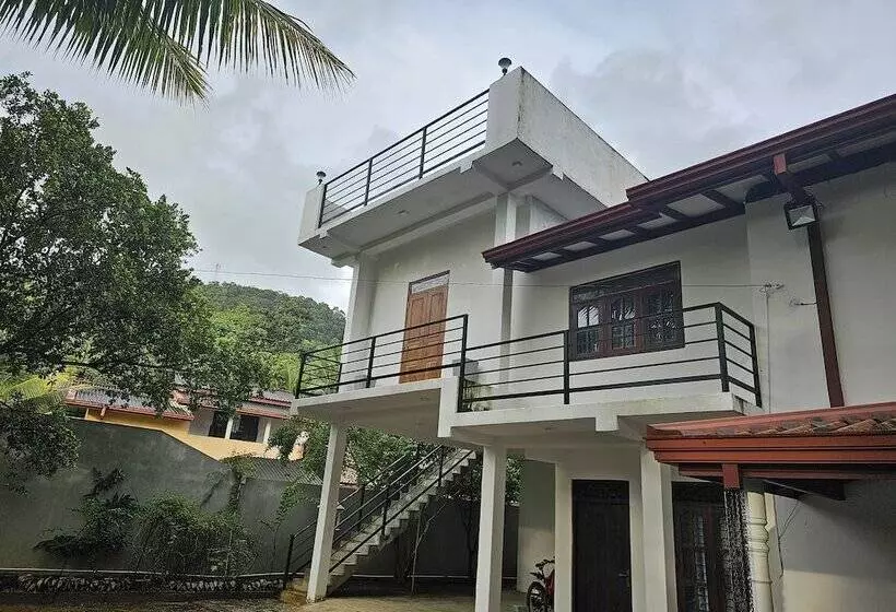 ホテル Ellakanda Nature Villa