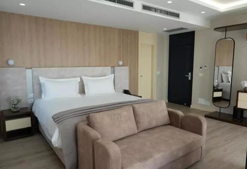 ホテル Great White