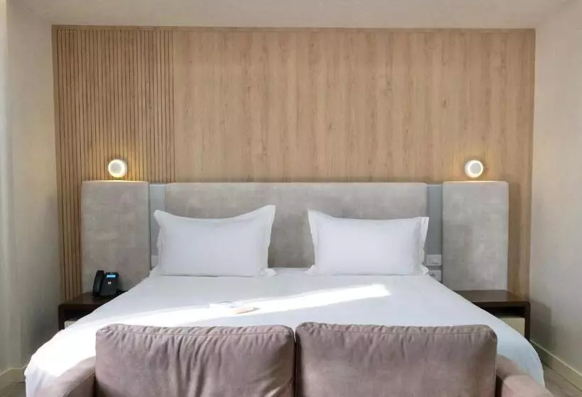 ホテル Great White