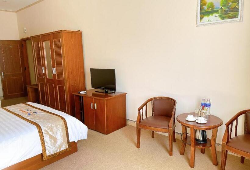 هتل Khách Sạn Hoàng Mai Dung Quất