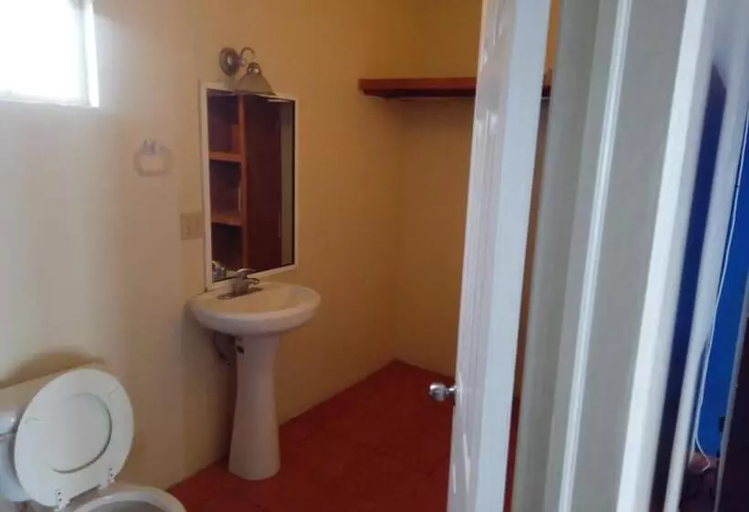 Hotelli Estudios Del Mar Km42