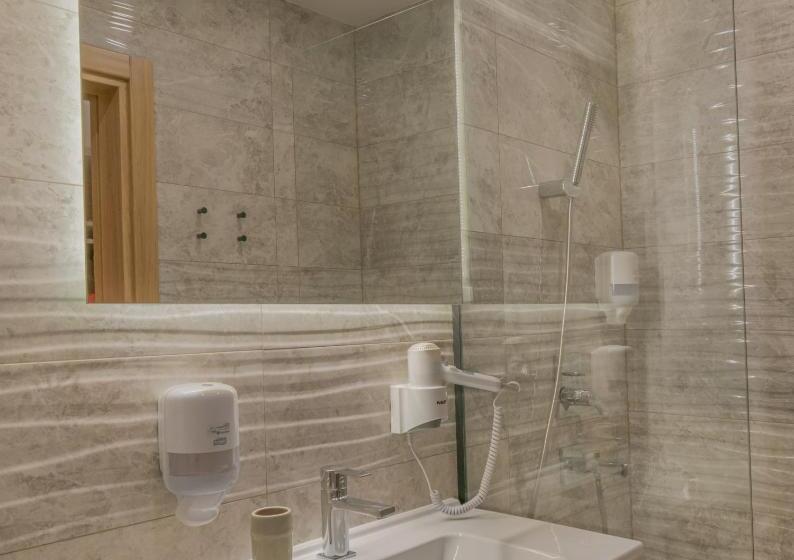 فندق Osetia Garden