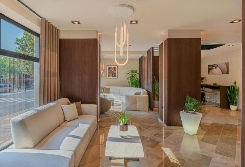 فندق Osetia Garden