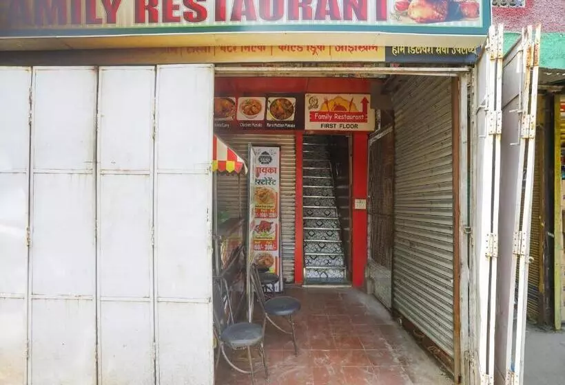 ホテル Shree Krishna Restaurant