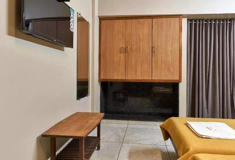 Hotelli Pathik  2 Star