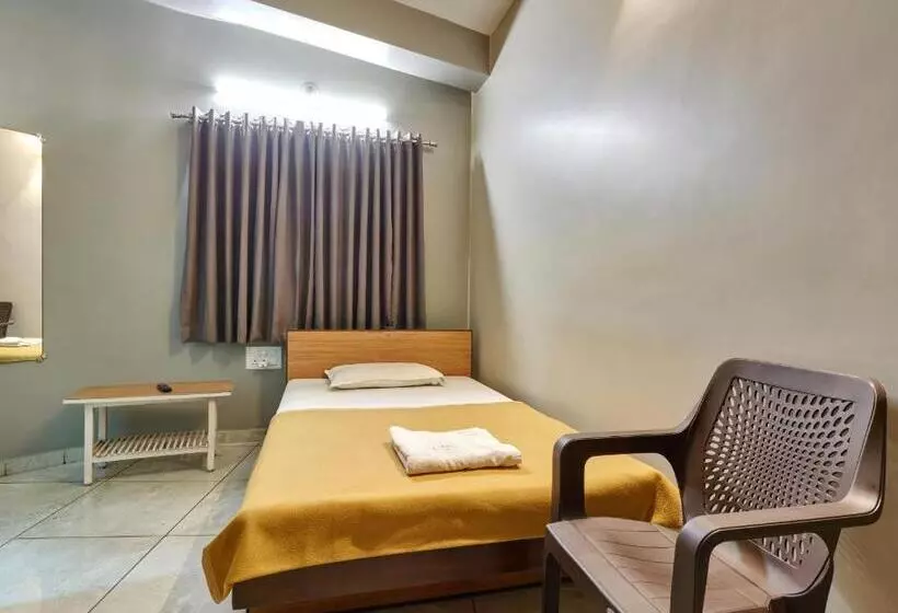 Hotelli Pathik  2 Star