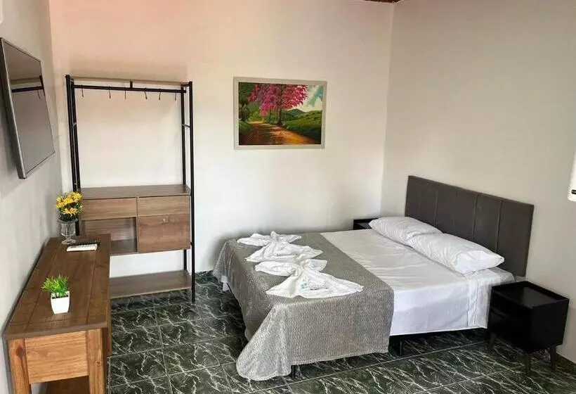 ホテル & Pousada    Luziânia