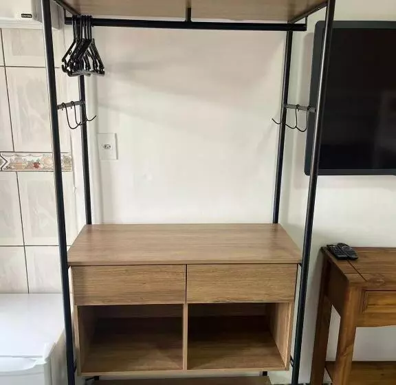 ホテル & Pousada    Luziânia