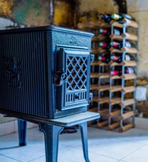 פנסיון 1 Rue Pasquet   A Double Room In The Main House