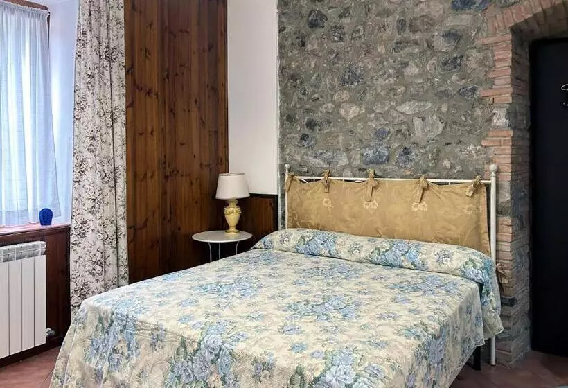 ペンション Barzio Village Hideaway