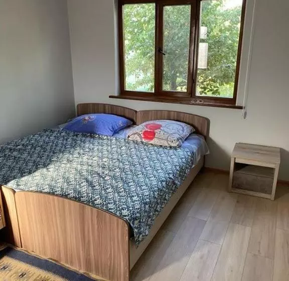 پانسیون Guest House Akjol