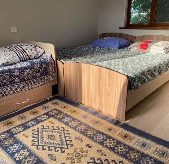 پانسیون Guest House Akjol