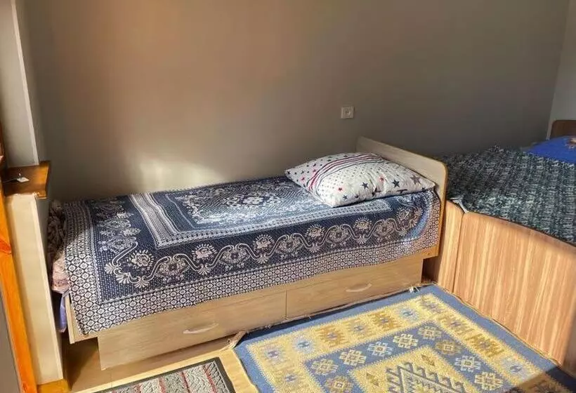 پانسیون Guest House Akjol