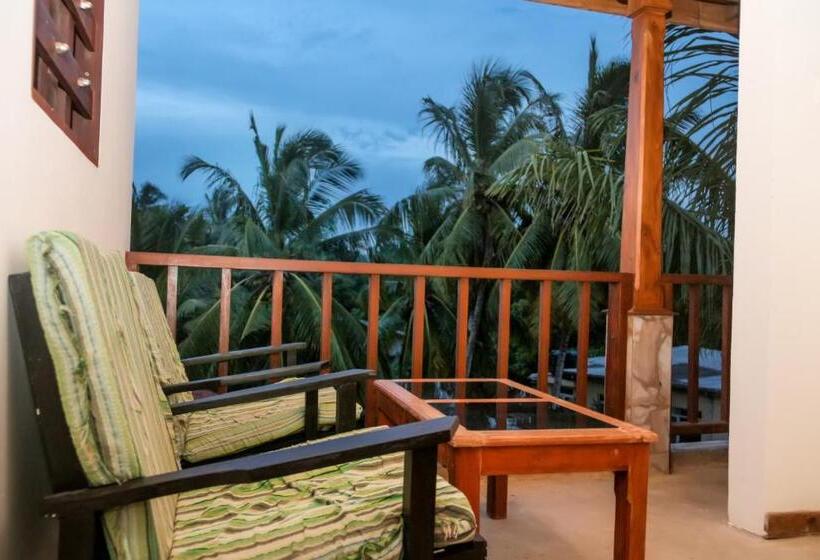 بنسيون Skyr Rest Inn