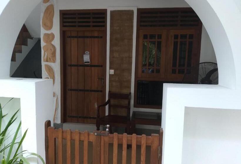 بنسيون Skyr Rest Inn