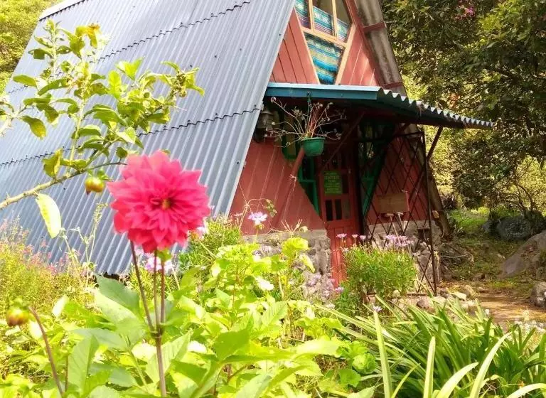 پانسیون The Lookout Hideaway Cabin