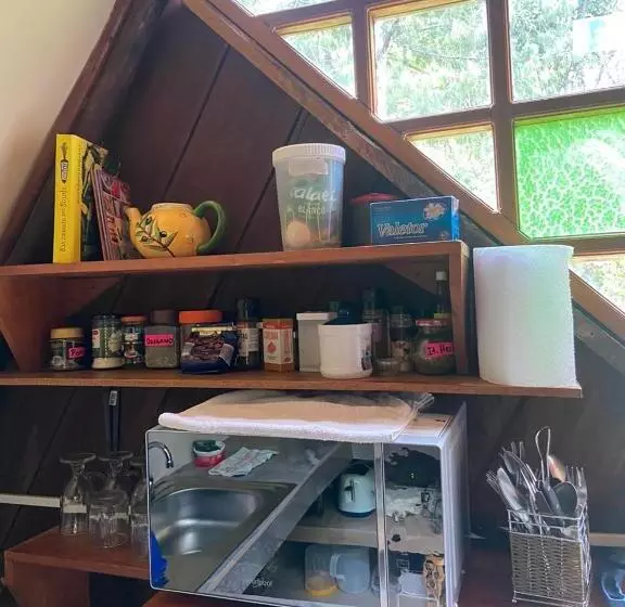 پانسیون The Lookout Hideaway Cabin