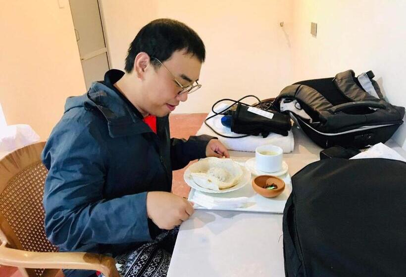 Pensão Tulip Hostel