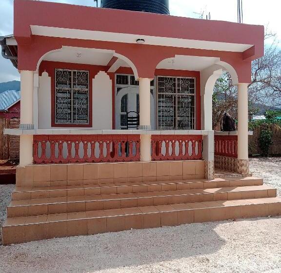 پانسیون Voi Highway Bnb