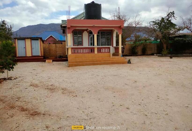 پانسیون Voi Highway Bnb