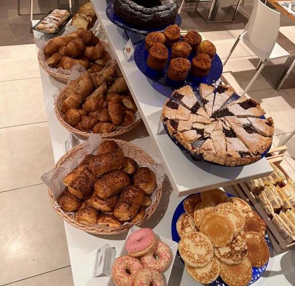 The Bergamo West Motel