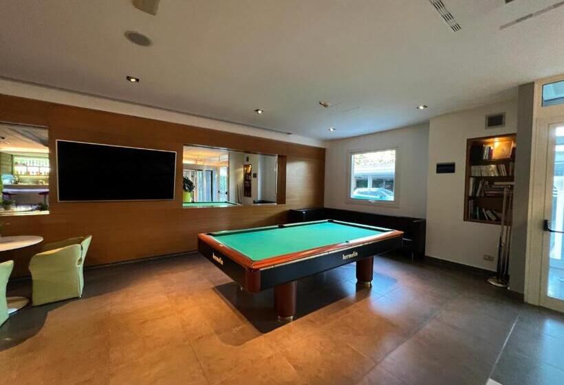 The Bergamo West Motel