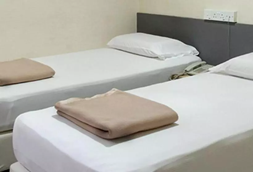 Amrise Hotel, Check In At 10pm, Check Out At 9am