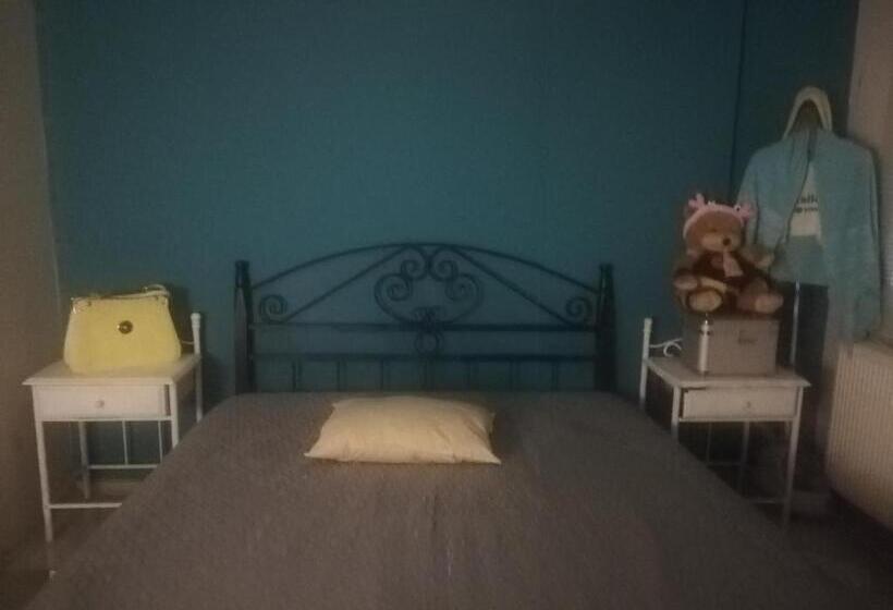 تختخواب و صبحانه Ewwren