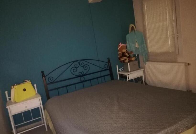 تختخواب و صبحانه Ewwren