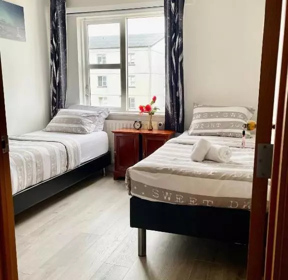 تختخواب و صبحانه G 1215 Apartment