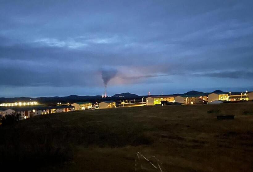 تختخواب و صبحانه G 1215 Apartment