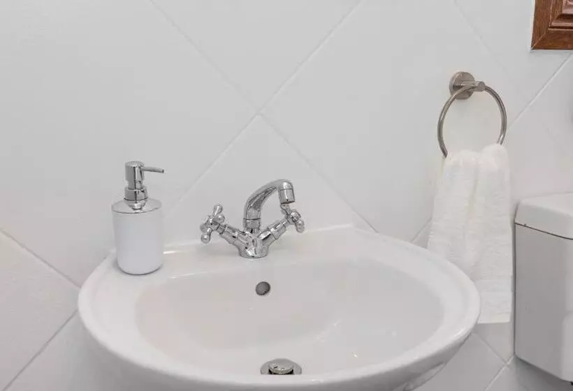 Aamiaismajoitus (B&B) On The Hills